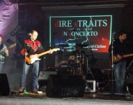 Rocking Fingers in concerto