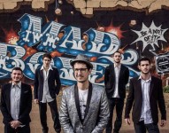 Tony & Mad Boxes in concerto
